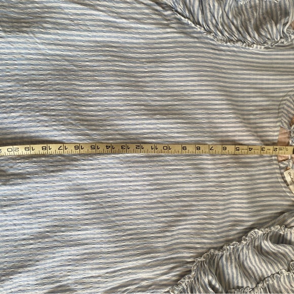 Striped Ruffle Sleeve Blouse - Picture 3 of 5